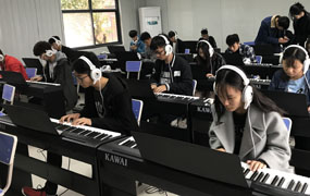 乐达教育集团 键盘教室正式投入使用