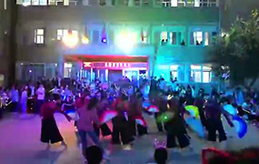 乐达教育集团舞蹈部举行“彩色周末”表演